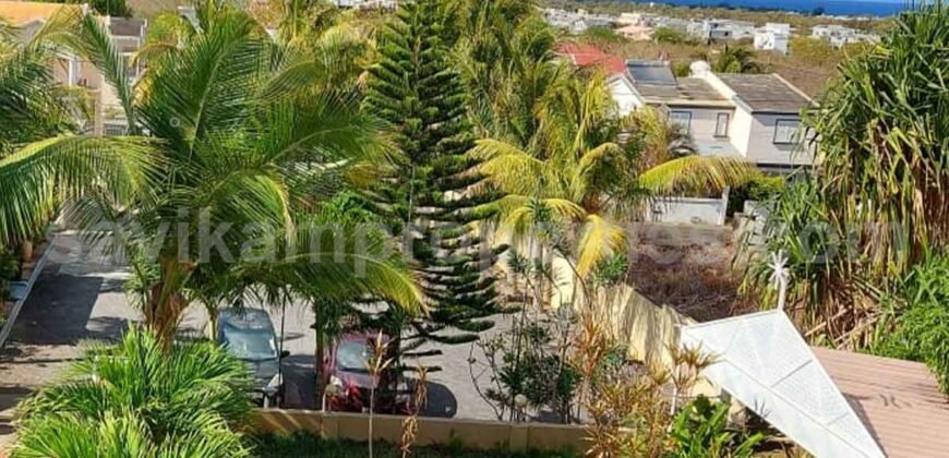 FLIC EN FLAC (WEST COST VIEW residence) Studio for rent with common swimming pool and parking spot