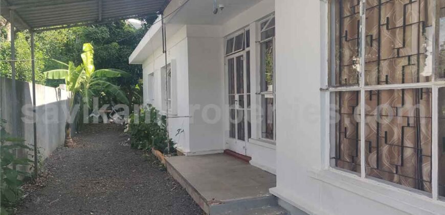 QUATRE BORNES – INDIVIDUAL HOUSE FOR RENT – IDEAL FOR COMMERCIAL OR RESIDENTIAL