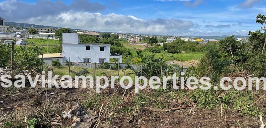 Land for sale in a quiet residential area at Carreau Liliane Vacoas