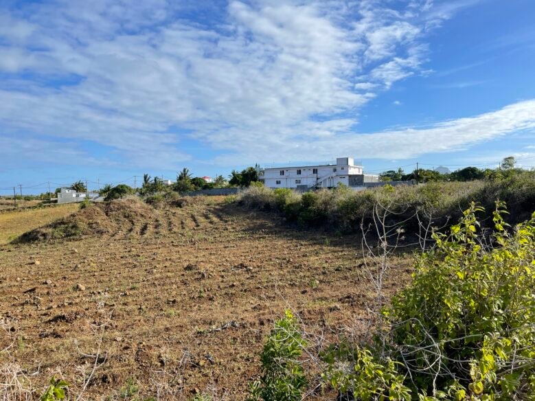 Agricultural Land for sale 1 ARP 58 P – FLACQ