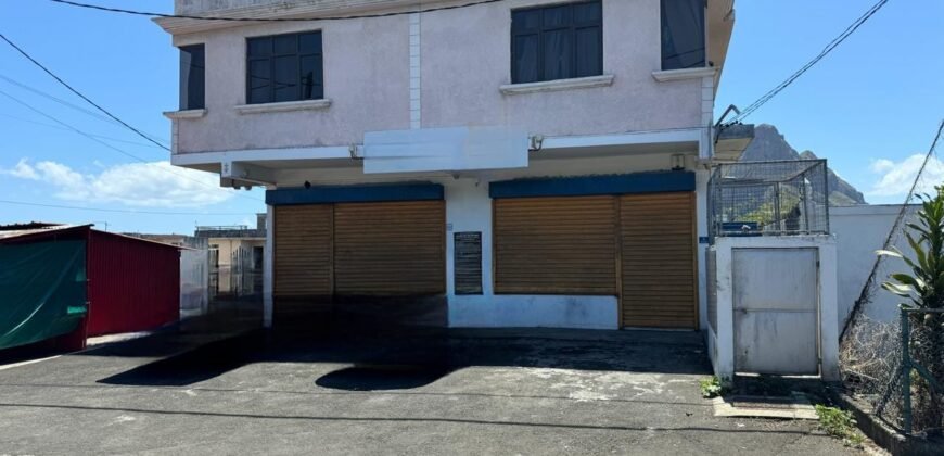 Commercial building for sale at mgr leen avenue Quatre Bornes