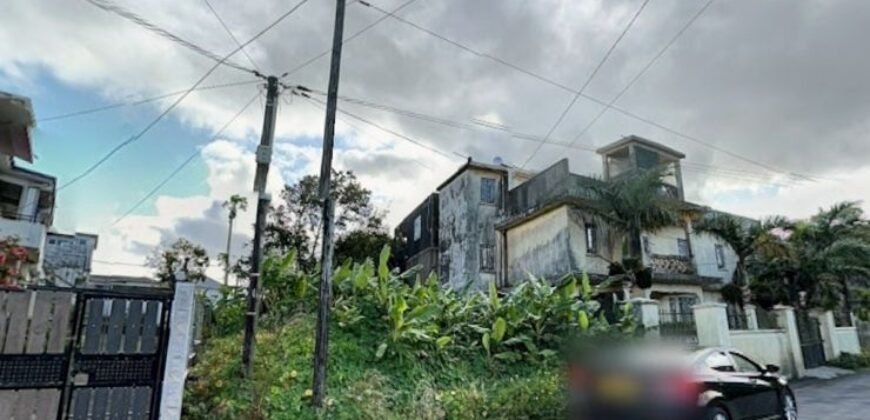 Land for sale at Curepipe
