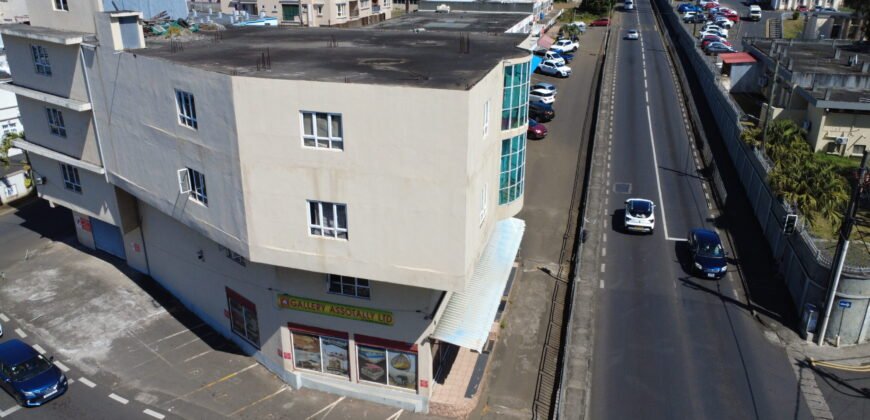 Commercial Building For Sale In Candos Commercial Building For Sale In Candos