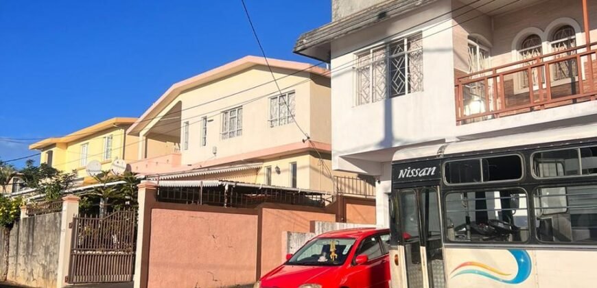 House for rent at Floreal Ave Seevananda