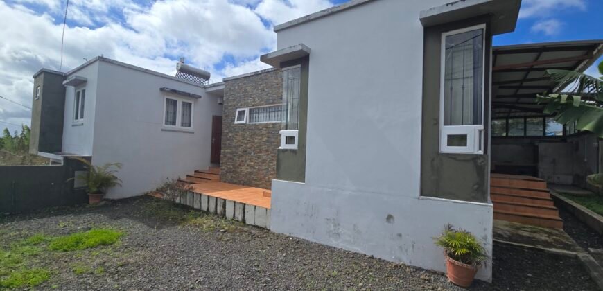 House for sale at Abattoir Rd La Caverne Vacoas