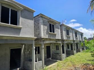 VILLAS FOR SALE – POUDRE D’OR (unfinished)