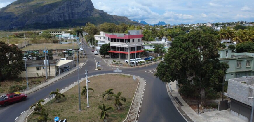 COMMERCIAL BUILDING FOR RENT