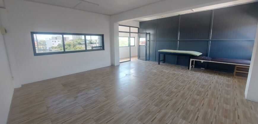 PREMIUM COMMERCIAL SPACES FOR RENT – LA LOUISE
