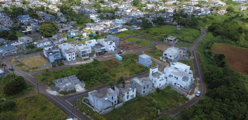 Prime Residential Land for Sale Morcellement Highland Rose