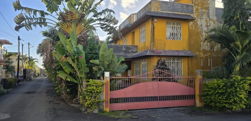 Spacious 6-Bedroom House for Rent in Candos