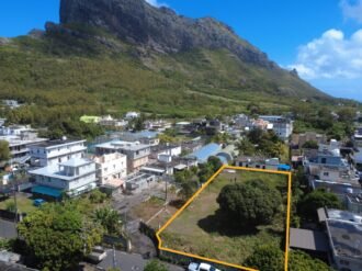 LAND FOR SALE IN QUATRE BORNES