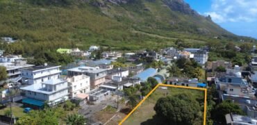 LAND FOR SALE IN QUATRE BORNES
